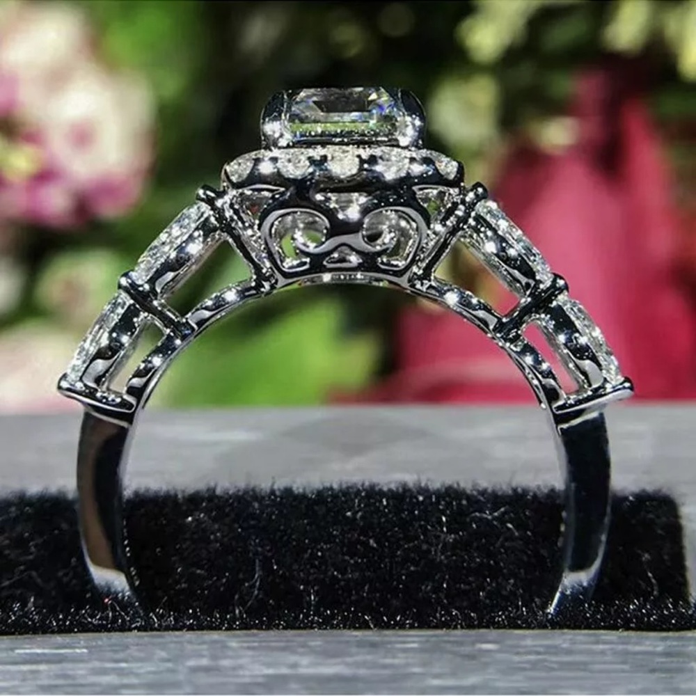 Gorgeous 925 Silver Rings Emerald Cut Cubic Zirconia for Women Jewelry - Picture 4 of 4